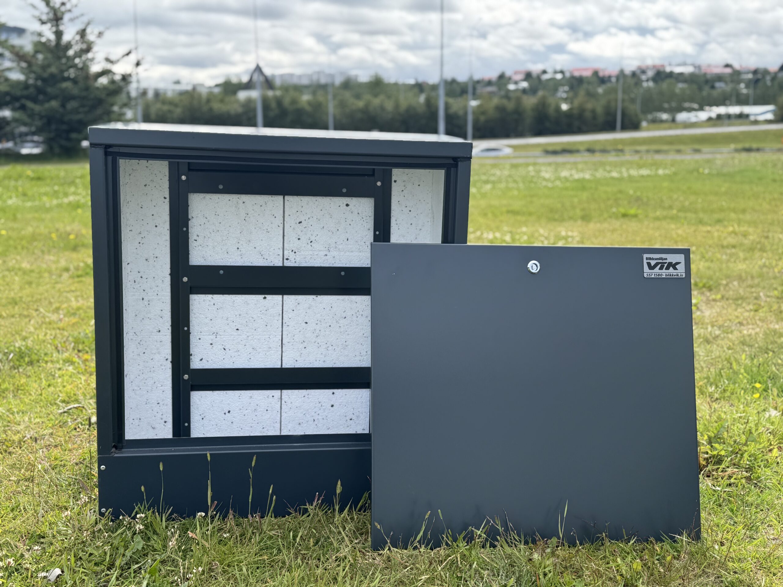 Stærð 850×750×300 (ál)